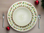 Corelle 18 piece Dinnerware Set Holiday Berries